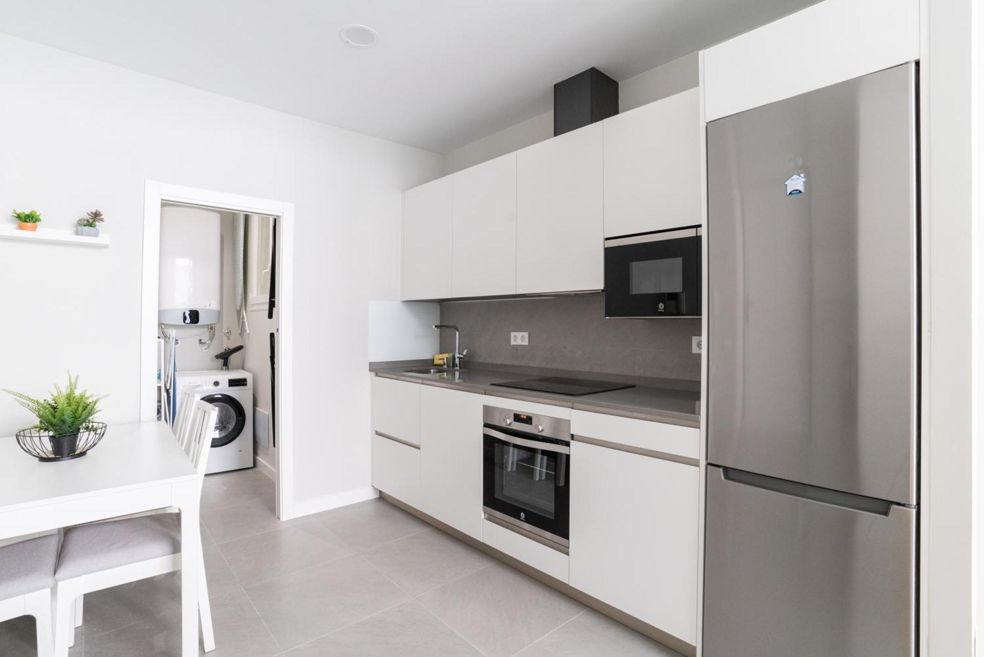 Bright And Airy 2 Bedroom Apartment In Madrid Esterno foto